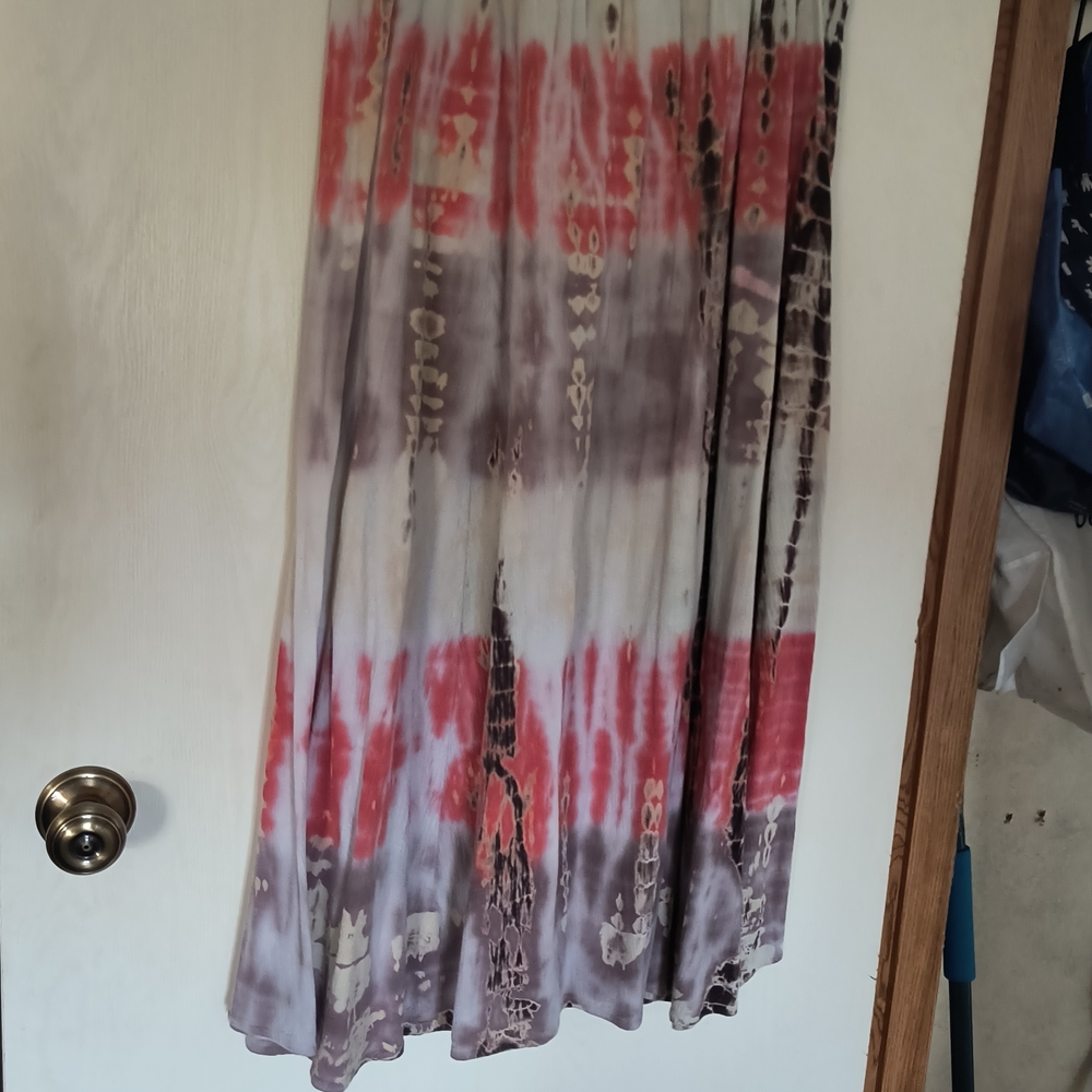 Tie-Dye Maxi Skirt in Pink and Gray